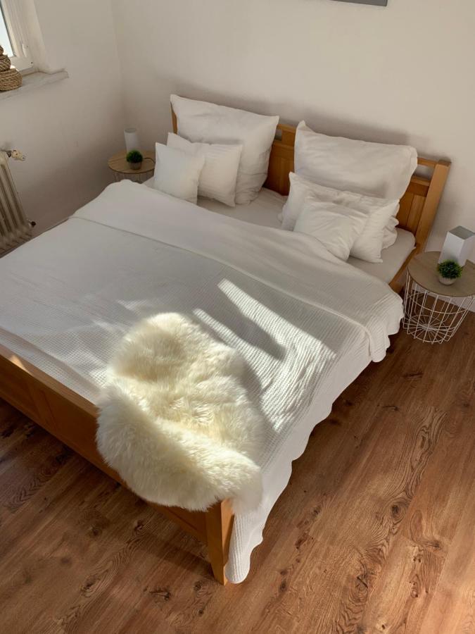 An Der Uniklinik, Mit Eigener Kueche Und Renoviertem Badezimmer, Zentrale Lage Apartment