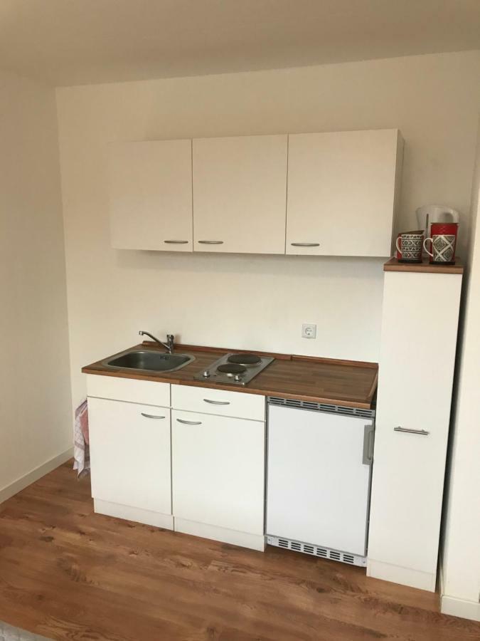 An Der Uniklinik, Mit Eigener Kueche Und Renoviertem Badezimmer, Zentrale Lage