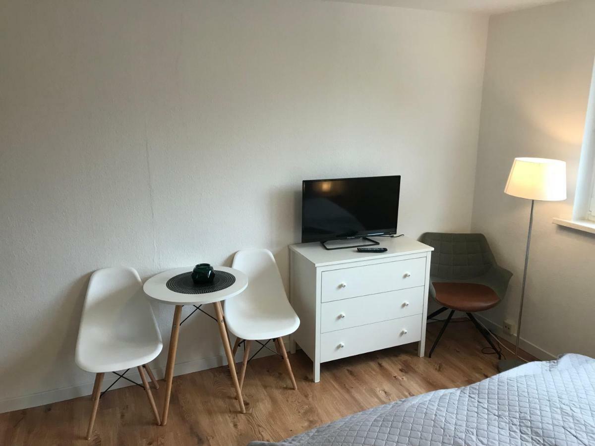 Apartment An Der Uniklinik, Mit Eigener Kueche Und Renoviertem Badezimmer, Zentrale Lage